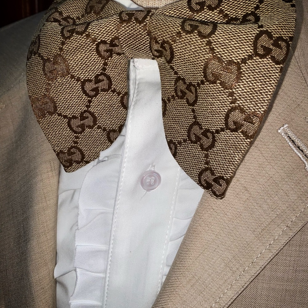 Gucci Bow tie